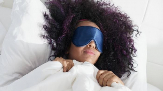 حواس متيقظة رغم استغراقنا في النوم.. ما السبب؟