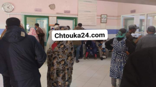 بالصور ..مستعجلات بيوكرى تواجه تدفق أفواج بشرية والاطر الصحية والتمريضية تشهر ورقة الصبر في انتظار اشغال توسيع المصلحة.