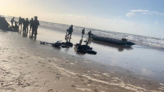 سلطات اشتوكة تحبط محاولة للهجرة السرية وتوقف 30 مرشحا بشاطئ سيدي الطوال