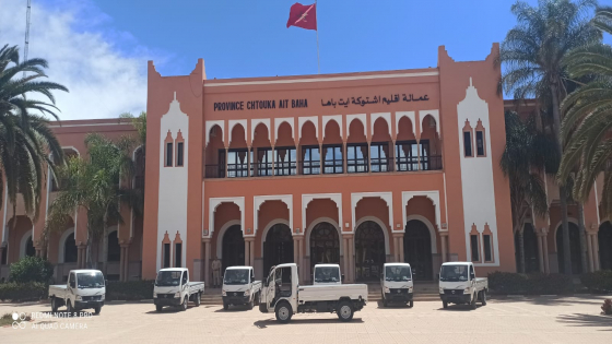 اشتوكة: تسليم دفعة من سيارات نفعية لتدعيم عمل اللجان المحلية للتنمية البشرية