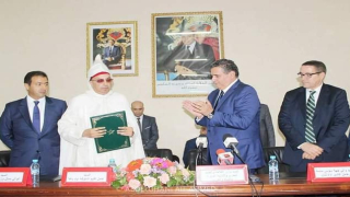 آشتوكة ايت باها:بالصور..قوة وأمانة العامل “خلوق” تنجح في تجويد معالم الحياة للرءة الفلاحية للمغرب .