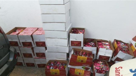 امي مقورن..درك بيوكرى يسقط “مقاتلة” محملة بأطنان من “المعسل”